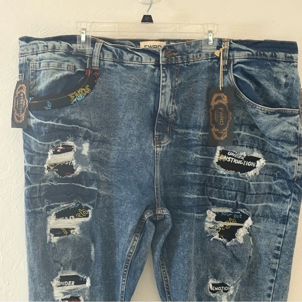 NEW FWRD Denim‎ & Co. Mens Blue Slim Fit Jeans Distressed 46x33 Graffiti Sayings